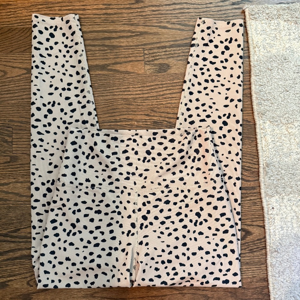 Beach Riot Sport Ribbed Leggings | L | Beige & Black Spot Print